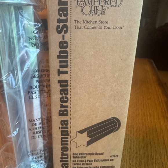 Pampered Chef Valtrompia Bread Tube - Star Shape - Picture 1 of 4